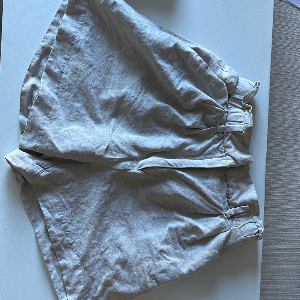 HM Linen blend size 2 shorts